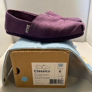 TOMS purple canvas Alpargata classic slip on. Women 6 US.  New w/ original box.